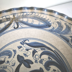 PLATO FUENTE DE CERAMICA DEL PUENTEDEL ARZOBISPO