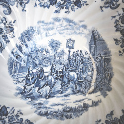 PLATO DE PORCELANA INGLESA DE JOHSON BROTHERS