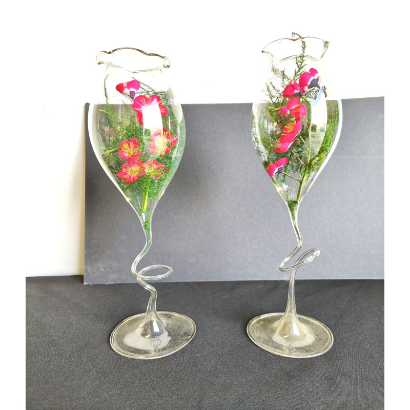 PAREJA DE COPAS RIZADAS DE CRISTAL SOPLADO CON FLORES GRANDE