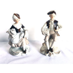 PAREJA DE FIGURAS DE...